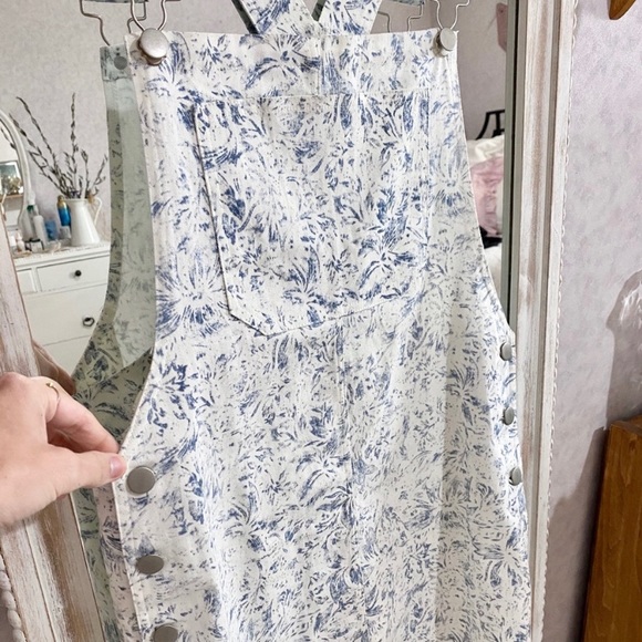 Acid Wash Floral Overall Dress- Size Small - Picture 10 of 10